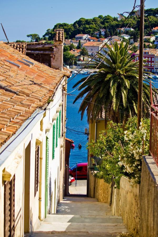 Apartments Mali Lošinj Екстериор снимка