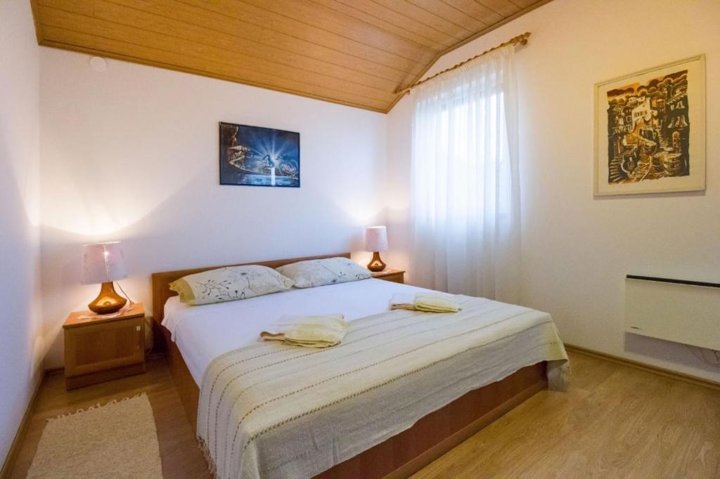 Apartments Mali Lošinj Екстериор снимка