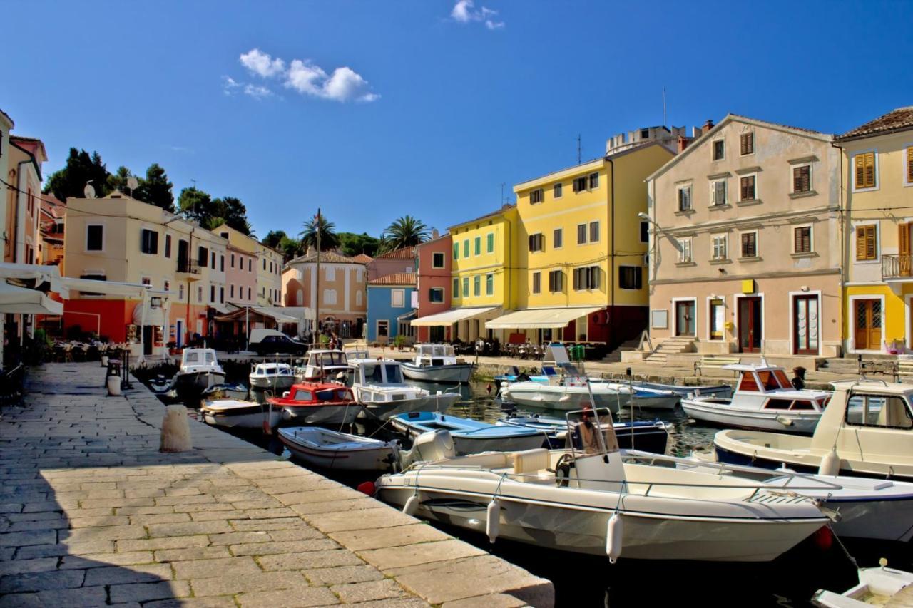 Apartments Mali Lošinj Екстериор снимка